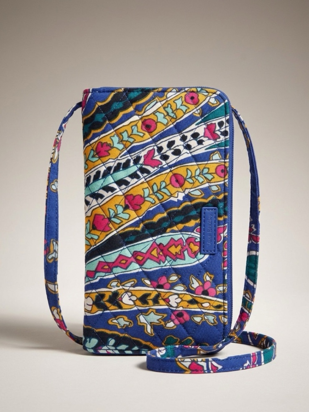 Iconic Vera Bradley Blue Multi Quilted Crossbody Phone Wristlet